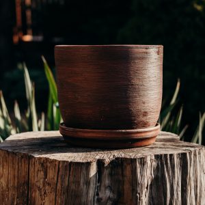 Doniczka gliniana z podstawką 15 cm brązowa. Glina z Podlasia